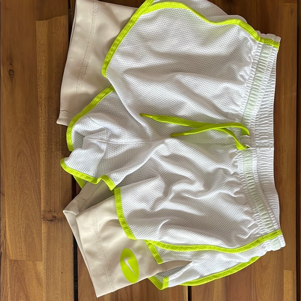 Set 5 Girls's Athletic Shorts: Nike, Athleta Girls, and Various